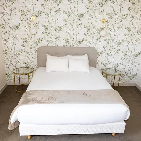 Hotel Le Prieuré Des Gourmands 3*