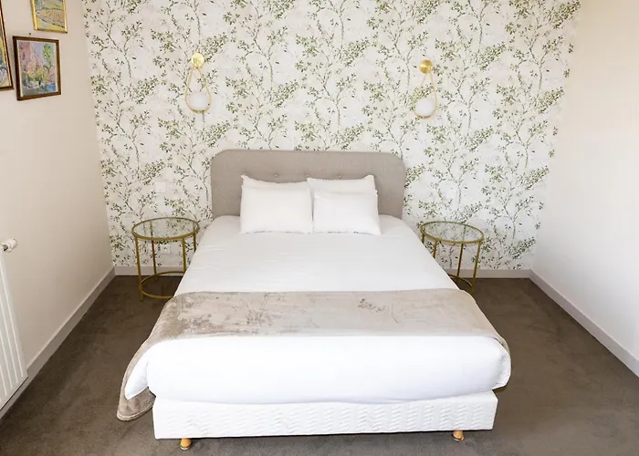 Hotel Le Prieuré Des Gourmands 3*